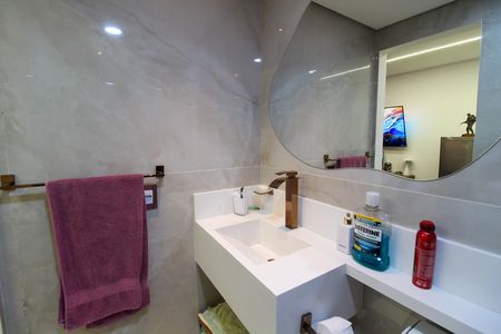 Banheiro de kitnet/studio à venda com 1 quarto, 29m² em Butantã, São Paulo