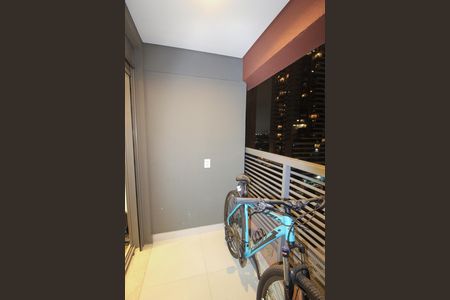 Varanda de kitnet/studio à venda com 1 quarto, 29m² em Butantã, São Paulo