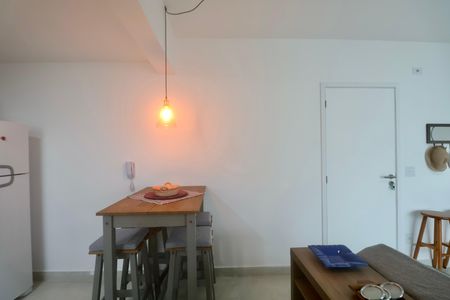 Apartamento para alugar com 61m², 2 quartos e 2 vagas Apartamento para alugar com 61m², 2 quartos e 2 vagasCozinha