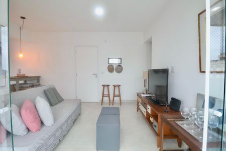 Sala de apartamento para alugar com 2 quartos, 61m² em Vila Alzira, Guarujá