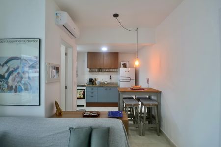 Sala de apartamento para alugar com 2 quartos, 61m² em Vila Alzira, Guarujá