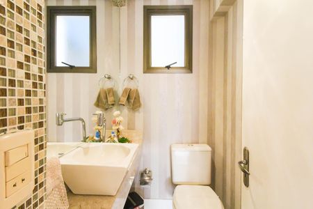 Apartamento para alugar com 155m², 4 quartos e 2 vagas Apartamento para alugar com 155m², 4 quartos e 2 vagasLavabo