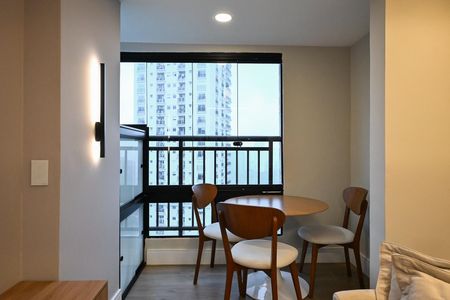 Varanda de apartamento para alugar com 2 quartos, 40m² em Cidade Jardim, São Paulo