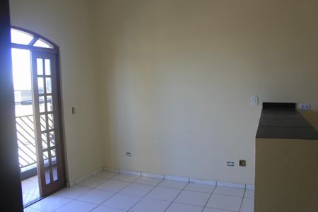 Casa para alugar com 120m², 2 quartos e 3 vagasSala