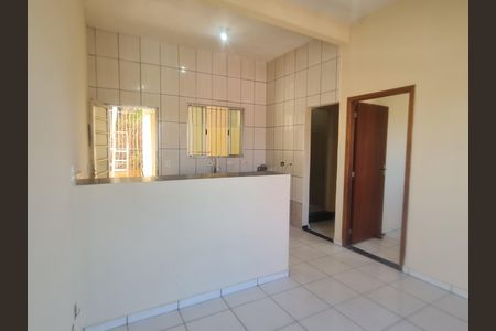 Casa para alugar com 120m², 2 quartos e 3 vagas Casa para alugar com 120m², 2 quartos e 3 vagasSala