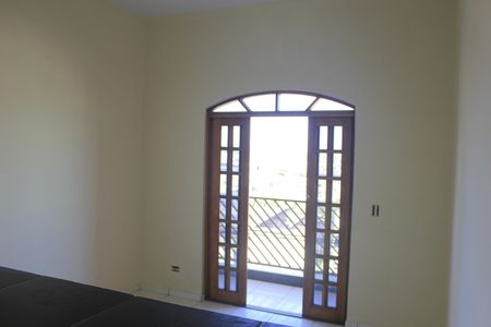 Casa para alugar com 120m², 2 quartos e 3 vagasSala