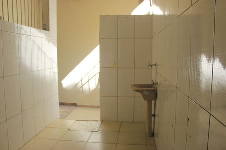 Lavanderia  de casa para alugar com 2 quartos, 120m² em Parque Primavera, Guarulhos