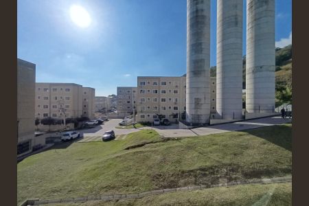 Quarto 1-vista de apartamento para alugar com 2 quartos, 43m² em Jardim Alvorada, Nova Iguaçu