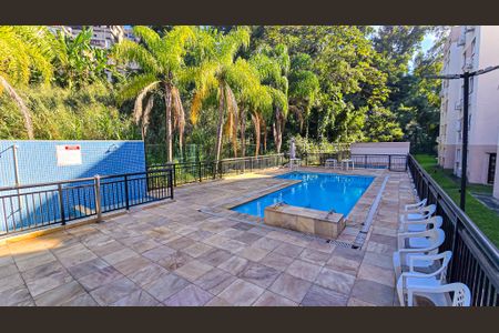 Apartamento para alugar com 43m², 2 quartos e sem vaga Apartamento para alugar com 43m², 2 quartos e sem vagaÁrea comum - Piscina
