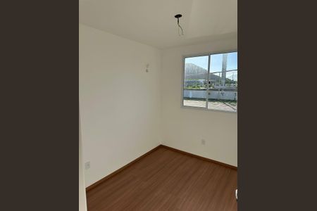 Quarto de apartamento para alugar com 2 quartos, 55m² em Recreio dos Bandeirantes, Rio de Janeiro