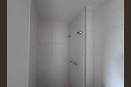 Banheiro de apartamento para alugar com 2 quartos, 55m² em Recreio dos Bandeirantes, Rio de Janeiro