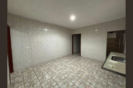 Casa para alugar com 80m², 2 quartos e sem vaga Casa para alugar com 80m², 2 quartos e sem vagaCozinha