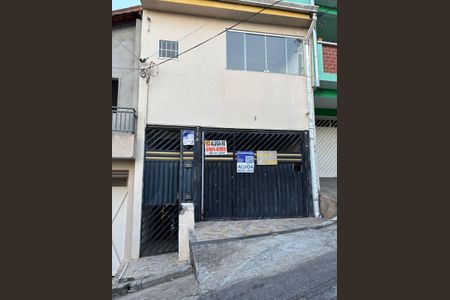 Fachada de casa para alugar com 2 quartos, 80m² em Vila Engenho Novo, Barueri