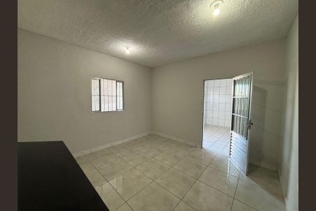 Sala de casa para alugar com 2 quartos, 80m² em Vila Engenho Novo, Barueri