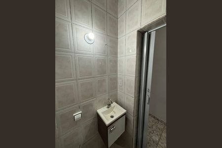 Casa para alugar com 80m², 2 quartos e sem vaga Casa para alugar com 80m², 2 quartos e sem vagaBanheiro