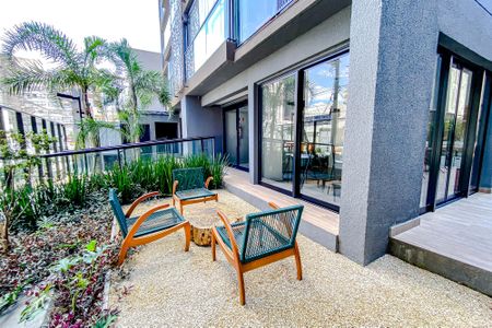 Apartamento para alugar com 150m², 2 quartos e 2 vagasÁrea comum - Piscina