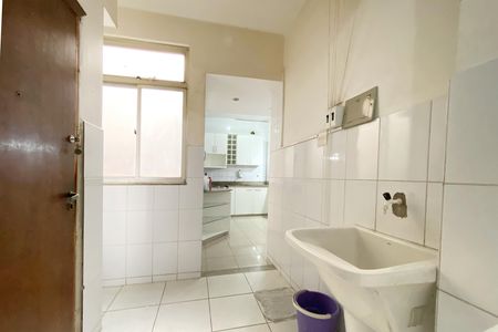 Apartamento para alugar com 130m², 3 quartos e 1 vagaÁrea de Serviço
