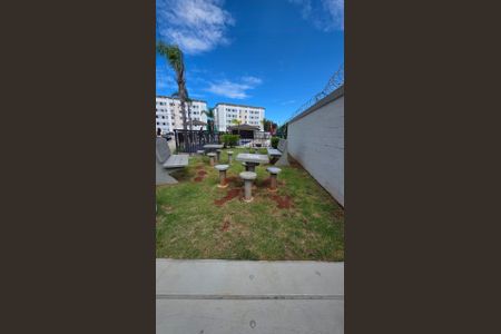 Apartamento à venda com 43m², 2 quartos e 1 vaga Apartamento à venda com 43m², 2 quartos e 1 vagaÁrea externa
