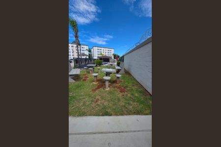 Apartamento à venda com 43m², 2 quartos e 1 vaga Apartamento à venda com 43m², 2 quartos e 1 vagaÁrea externa