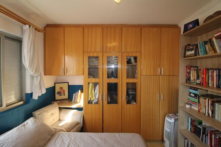 Apartamento à venda com 75m², 2 quartos e 2 vagasQuarto 2
