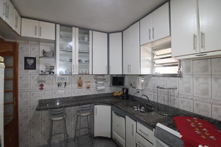 Apartamento à venda com 75m², 2 quartos e 2 vagasCozinha