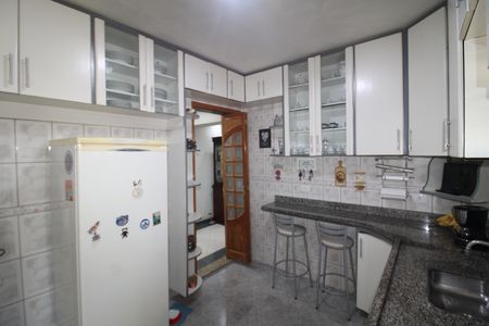 Cozinha de apartamento para alugar com 2 quartos, 75m² em Vila Dom Pedro Ii, São Paulo