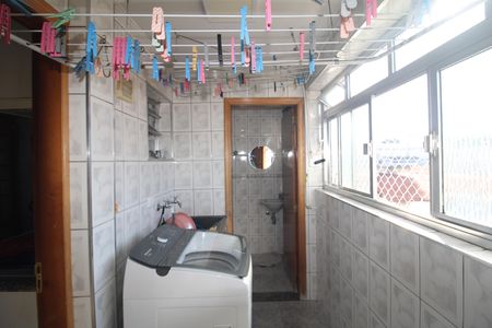 Apartamento à venda com 75m², 2 quartos e 2 vagasÁrea de Serviço