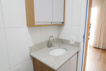 Banheiro de apartamento para alugar com 1 quarto, 26m² em Tucuruvi, São Paulo