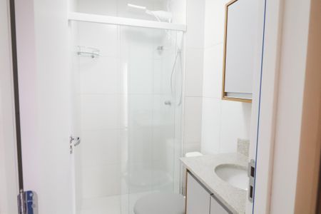 Banheiro de apartamento para alugar com 1 quarto, 26m² em Tucuruvi, São Paulo