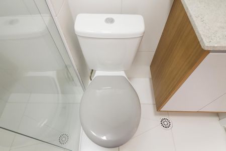 Banheiro de apartamento para alugar com 1 quarto, 26m² em Tucuruvi, São Paulo