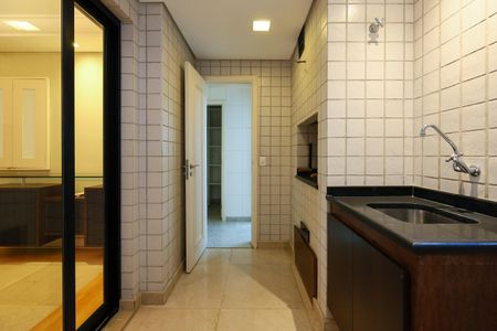Apartamento para alugar com 374m², 4 quartos e 5 vagasChurrasqueira