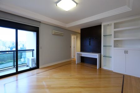 Apartamento para alugar com 374m², 4 quartos e 5 vagasSuíte 1