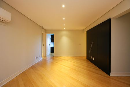 Apartamento para alugar com 374m², 4 quartos e 5 vagasSala de TV
