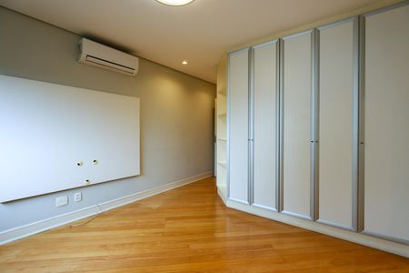 Apartamento para alugar com 374m², 4 quartos e 5 vagasSuíte 4