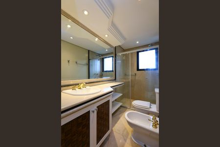 Apartamento para alugar com 374m², 4 quartos e 5 vagasBanheiro 2 da Closet da Suíte 1