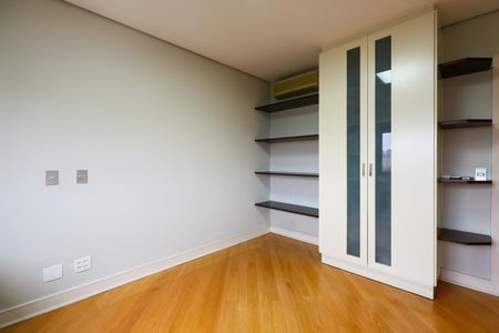Apartamento para alugar com 374m², 4 quartos e 5 vagasSuíte 2