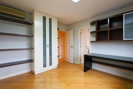 Apartamento para alugar com 374m², 4 quartos e 5 vagasSuíte 2