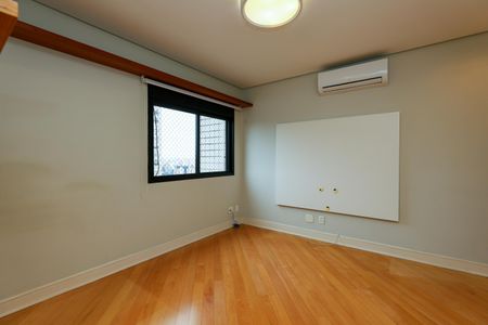 Apartamento para alugar com 374m², 4 quartos e 5 vagasSuíte 4