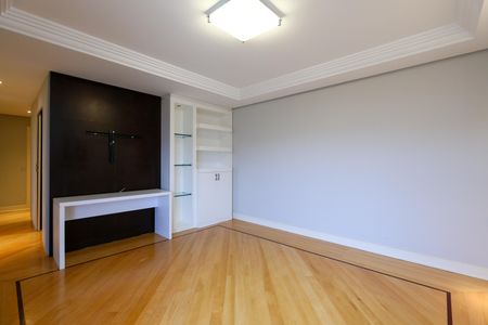 Apartamento para alugar com 374m², 4 quartos e 5 vagasSuíte 1