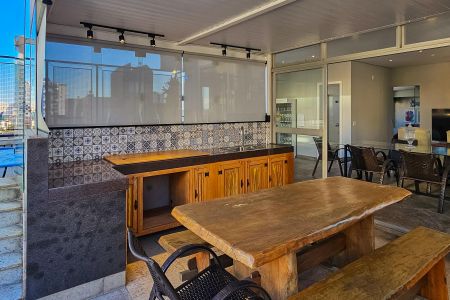 Apartamento à venda com 210m², 4 quartos e 3 vagas