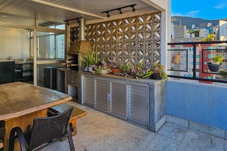 Apartamento à venda com 210m², 4 quartos e 3 vagas