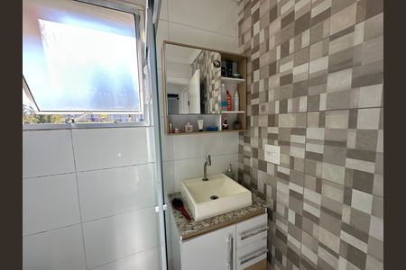 Apartamento à venda com 66m², 2 quartos e 1 vaga Apartamento à venda com 66m², 2 quartos e 1 vagaBanheiro