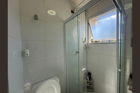 Apartamento à venda com 66m², 2 quartos e 1 vaga Apartamento à venda com 66m², 2 quartos e 1 vagaBanheiro