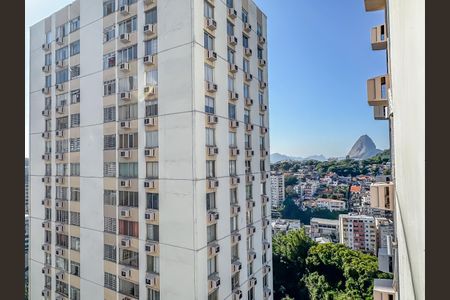 Apartamento à venda com 80m², 3 quartos e 1 vaga
