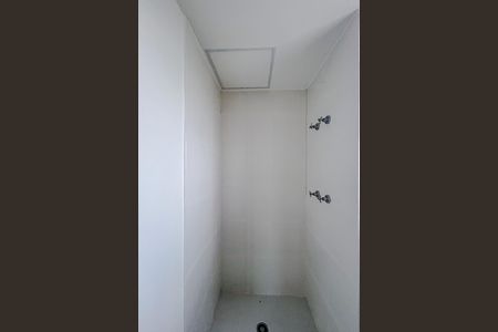 Banheiro de kitnet/studio para alugar com 1 quarto, 27m² em Vila Matilde, São Paulo