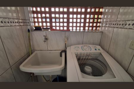 Apartamento para alugar com 65m², 2 quartos e 1 vagaÁrea de Serviço 