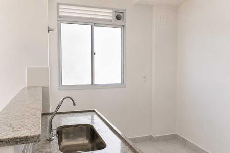 Cozinha de apartamento para alugar com 2 quartos, 39m² em Chácara Estela, Barueri