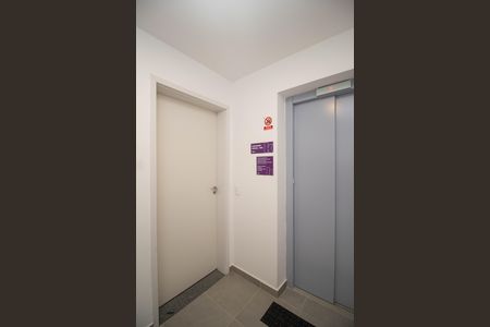 Apartamento à venda com 42m², 2 quartos e 1 vaga Apartamento à venda com 42m², 2 quartos e 1 vagaHall de entrada