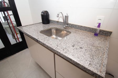 Cozinha de apartamento à venda com 2 quartos, 42m² em Vila Albertina, São Paulo