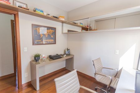 Apartamento à venda com 140m², 4 quartos e 2 vagasQuarto 3